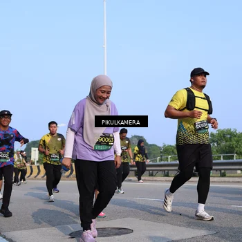 Runner Photo 6333404