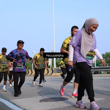 Runner Photo 6333437
