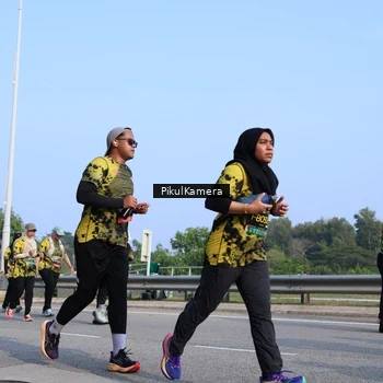 Runner Photo 6333575