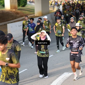 Runner Photo 6333615