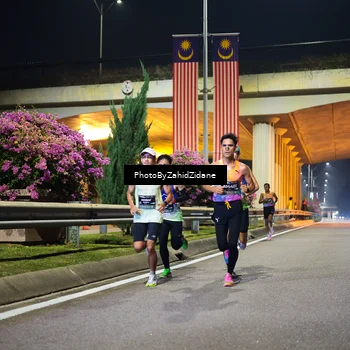 Runner Photo 6333640