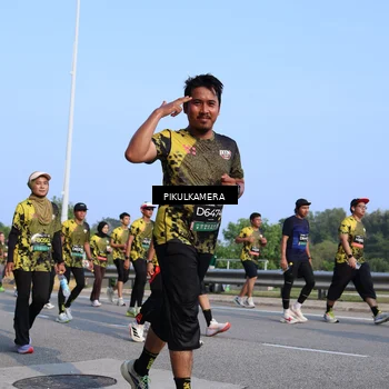 Runner Photo 6333685