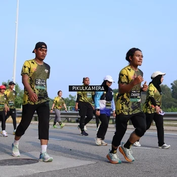 Runner Photo 6333861