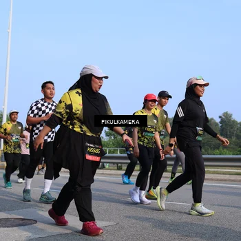 Runner Photo 6333918