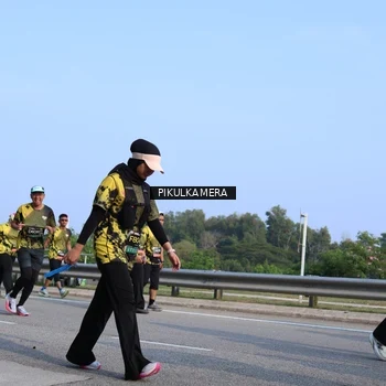 Runner Photo 6333965