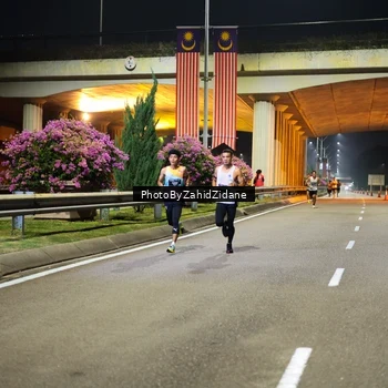 Runner Photo 6333993