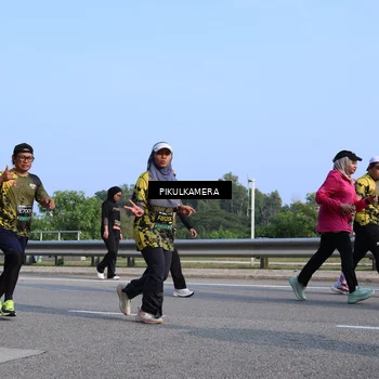 Runner Photo 6334089