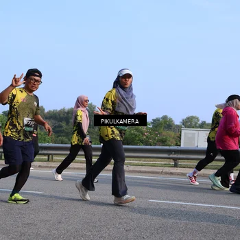 Runner Photo 6334114