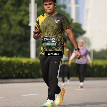 Runner Photo 6334119