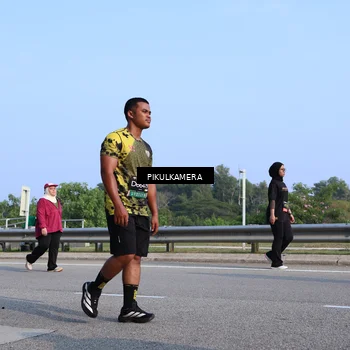 Runner Photo 6334155