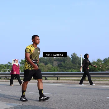Runner Photo 6334176