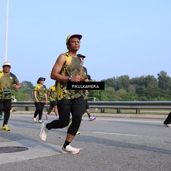 Runner Photo 6334216