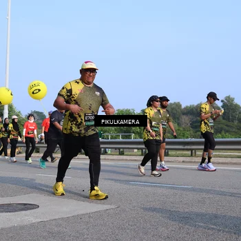 Runner Photo 6334285