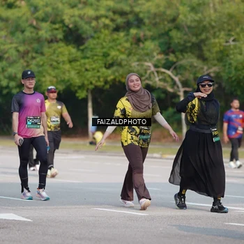 Runner Photo 6334425