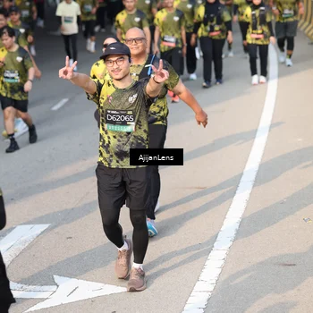Runner Photo 6334465