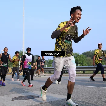 Runner Photo 6334499