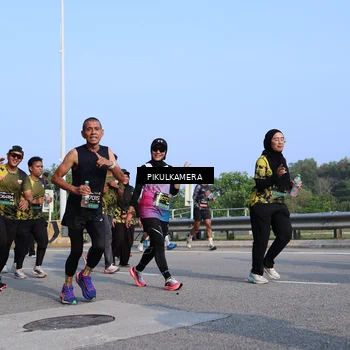 Runner Photo 6334552