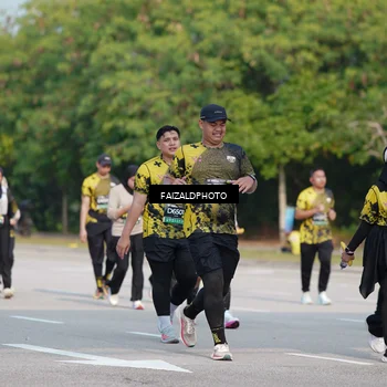 Runner Photo 6334586