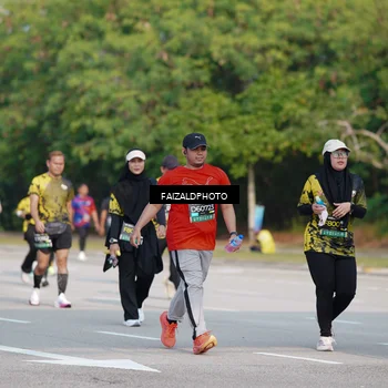 Runner Photo 6334592