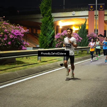 Runner Photo 6334595