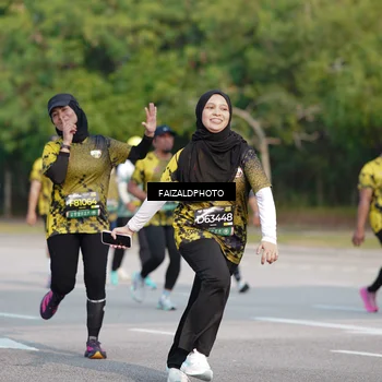 Runner Photo 6334750