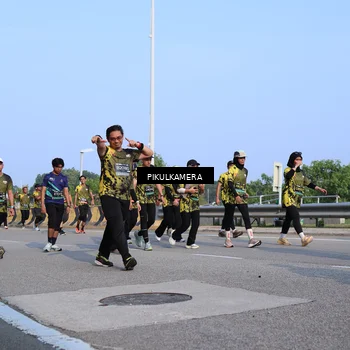 Runner Photo 6334755