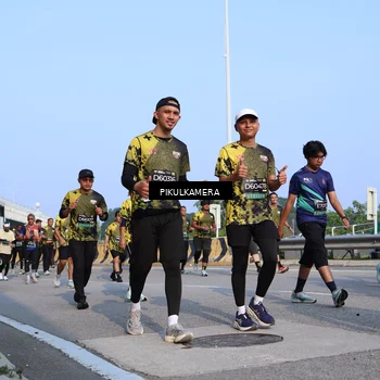 Runner Photo 6334845