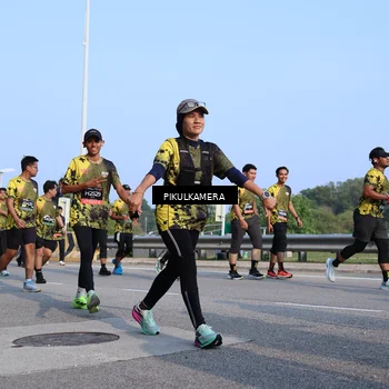 Runner Photo 6334911