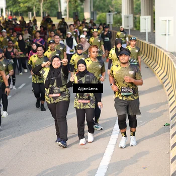 Runner Photo 6334912