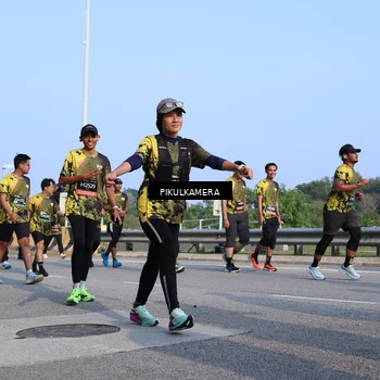 Runner Photo 6334920