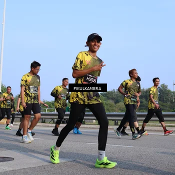 Runner Photo 6334938