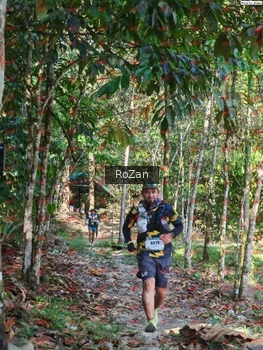 Runner Photo 6335