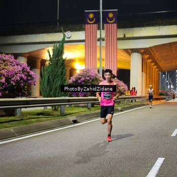 Runner Photo 6335025