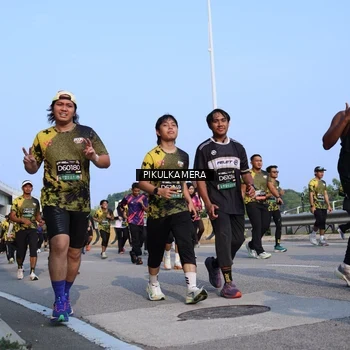 Runner Photo 6335031