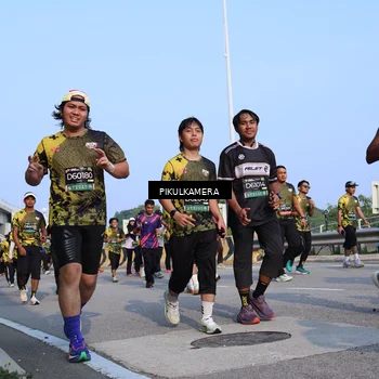 Runner Photo 6335045