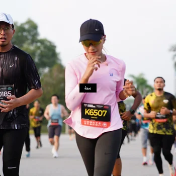 Runner Photo 6335060