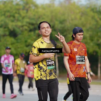 Runner Photo 6335063