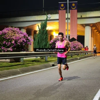 Runner Photo 6335073