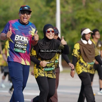 Runner Photo 6335085