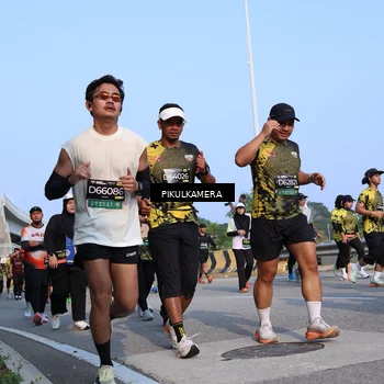 Runner Photo 6335108