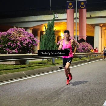Runner Photo 6335110
