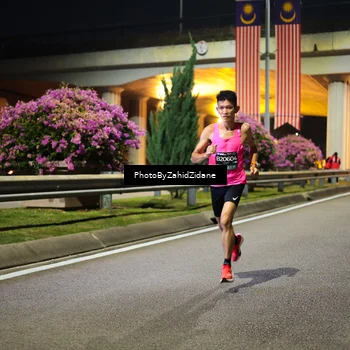 Runner Photo 6335112