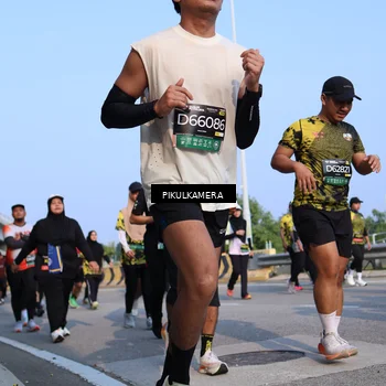 Runner Photo 6335115