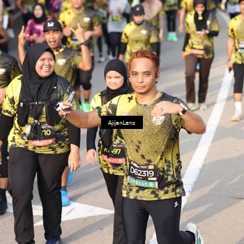 Runner Photo 6335120