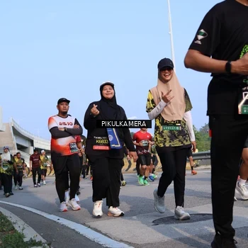 Runner Photo 6335147