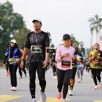 Runner Photo 6335165