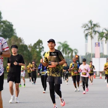 Runner Photo 6335181