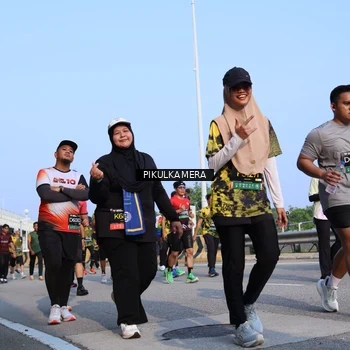 Runner Photo 6335207