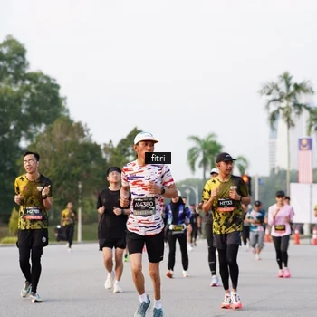 Runner Photo 6335218