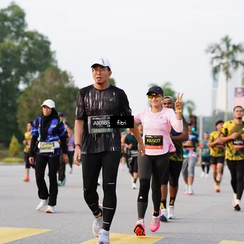 Runner Photo 6335243